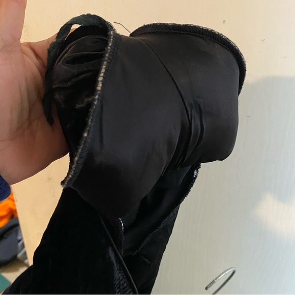 80s vtg Crushed Velvet Peplum Blazer + Skirt Set - Picture 13 of 15